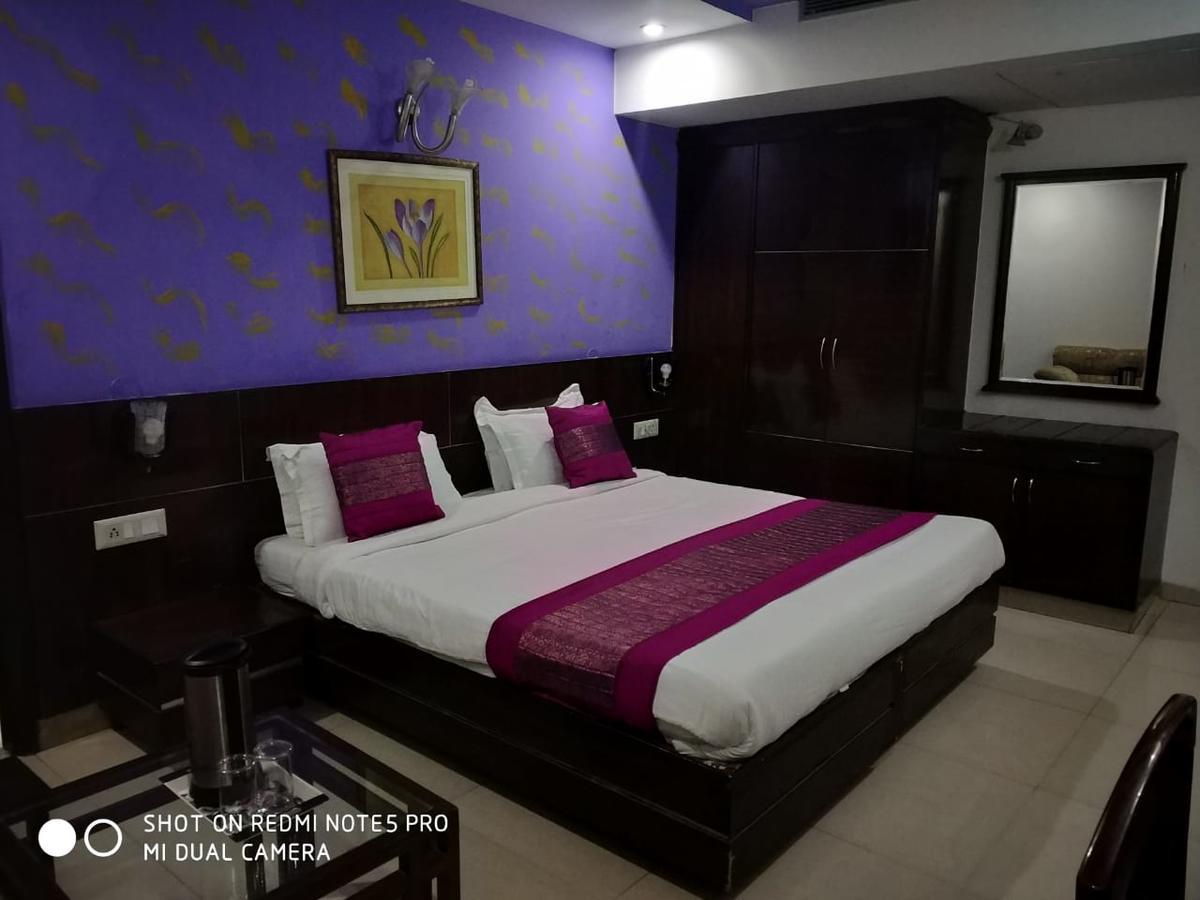 Elm Tree Amritsar Hotel Exterior photo